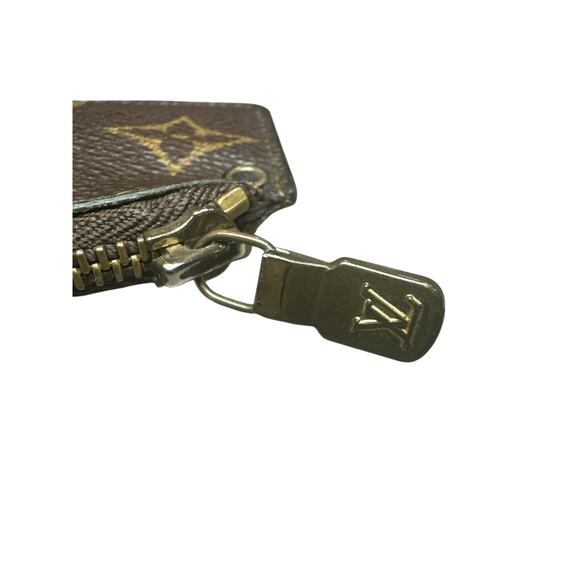 610. Louis Vuitton Monogram Coin Pouch - Excellent Condition - Picture 3 of 6